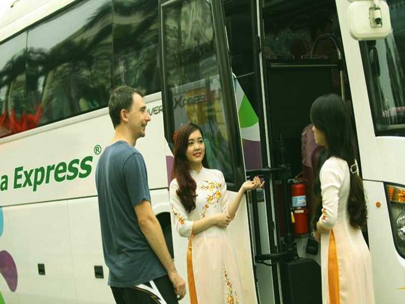 Hanoi - Sapa Tours - By Day Bus - 2 Days 1 Night Sleep in 3-Star Hotel in Sapa (Option 2)